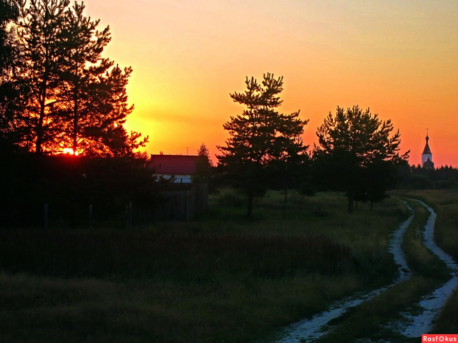 Вечер в деревне летом