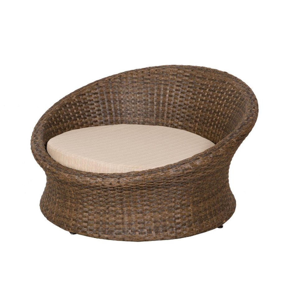 Плетёная лежанка для собаки