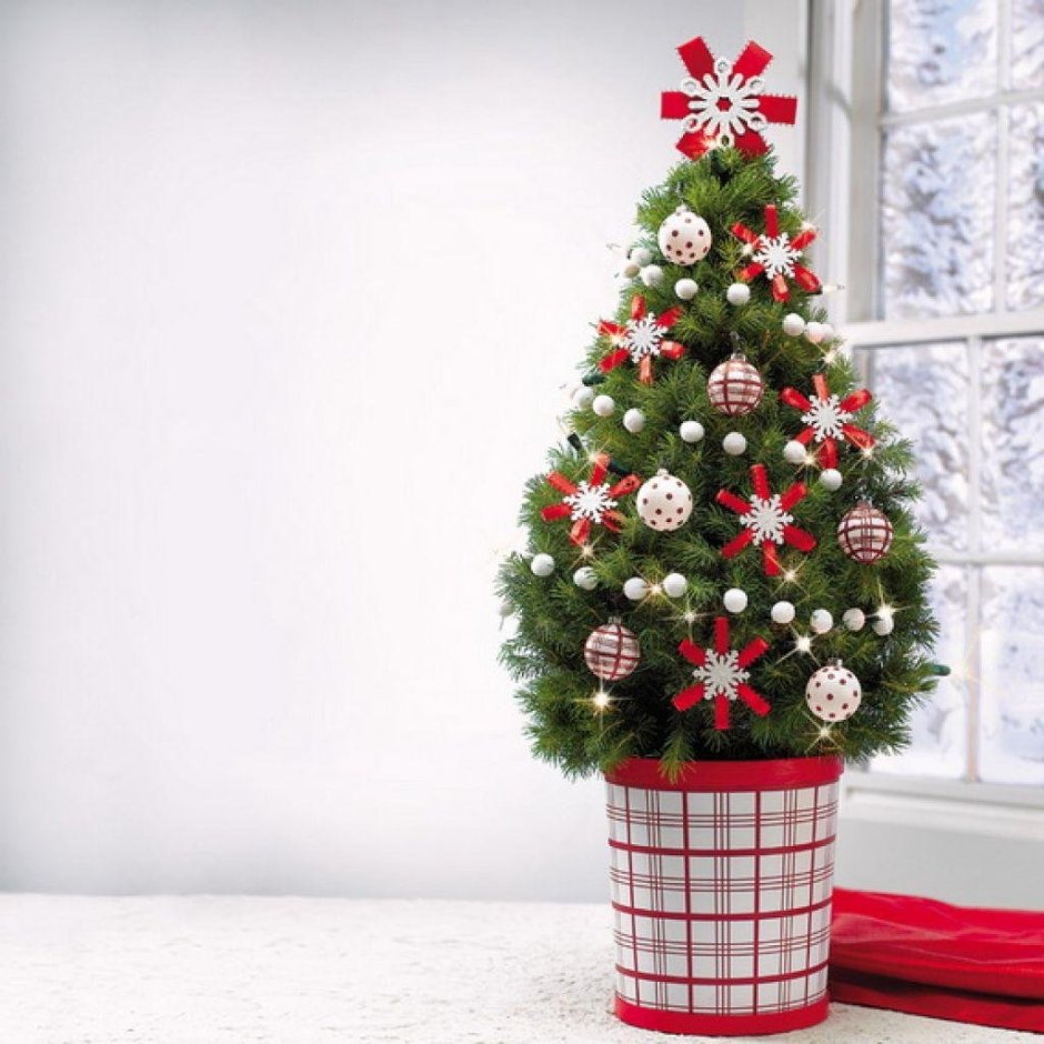 Украсить маленькую елочку