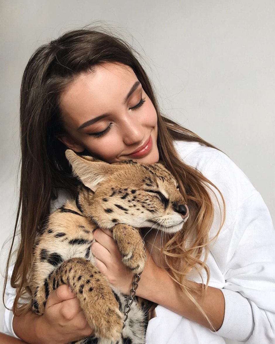 Девушка с рысью