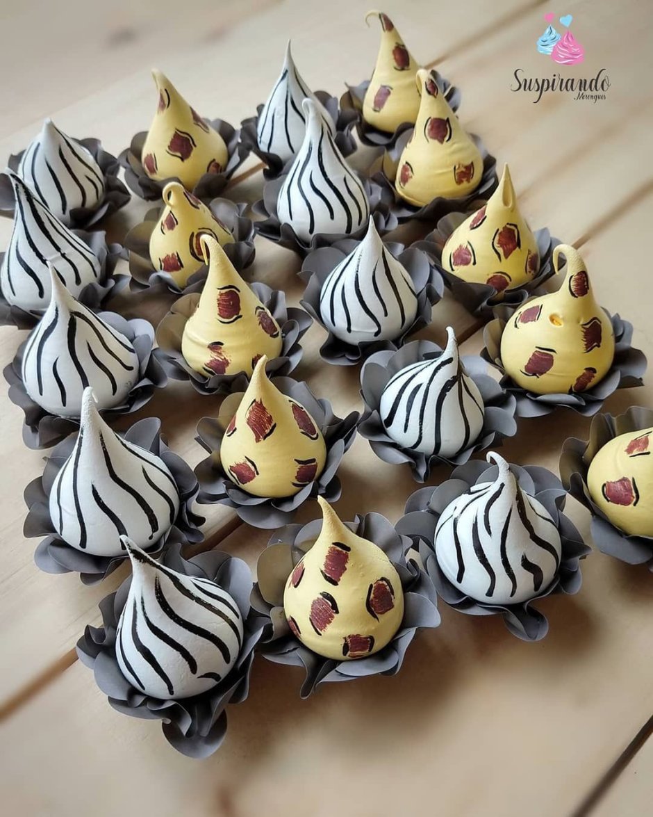 Корова из безе