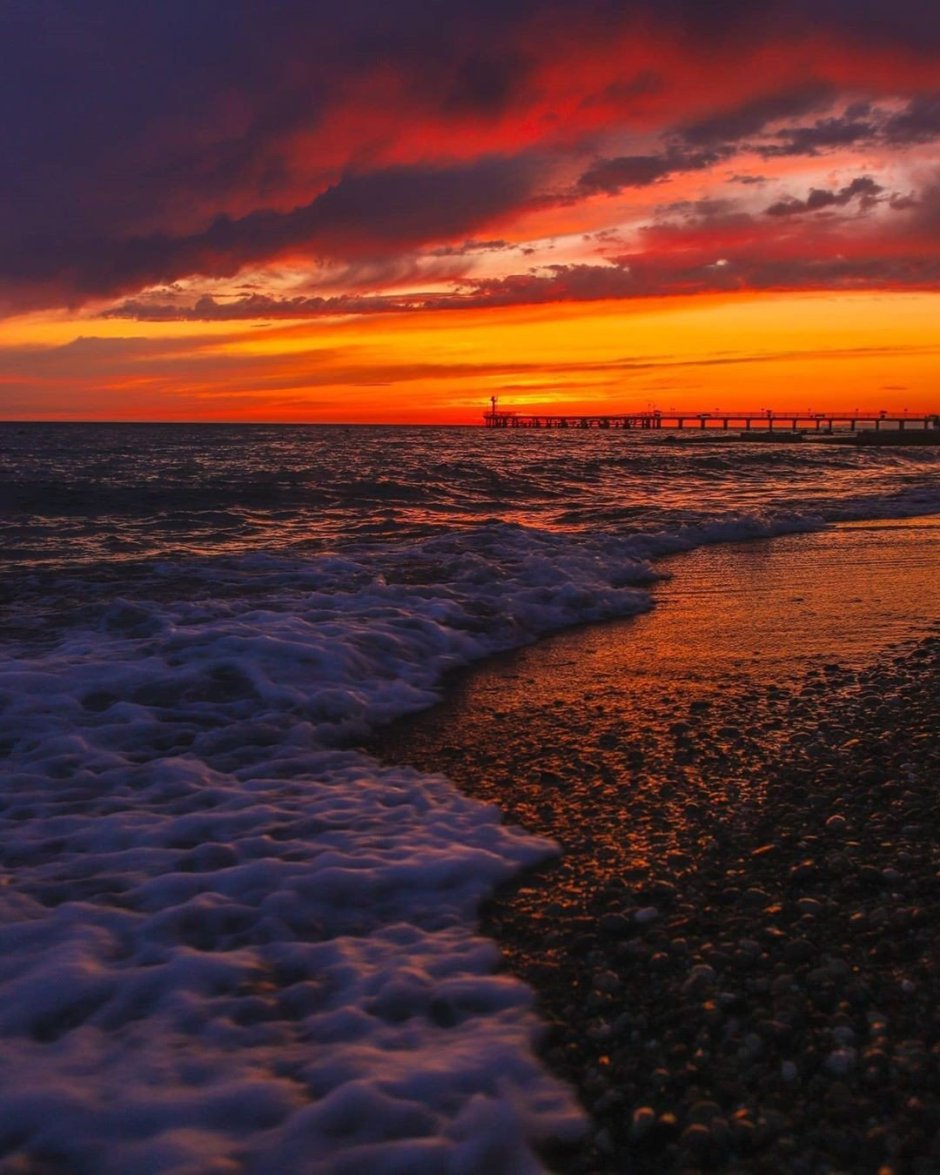 Красивый закат в Сочи