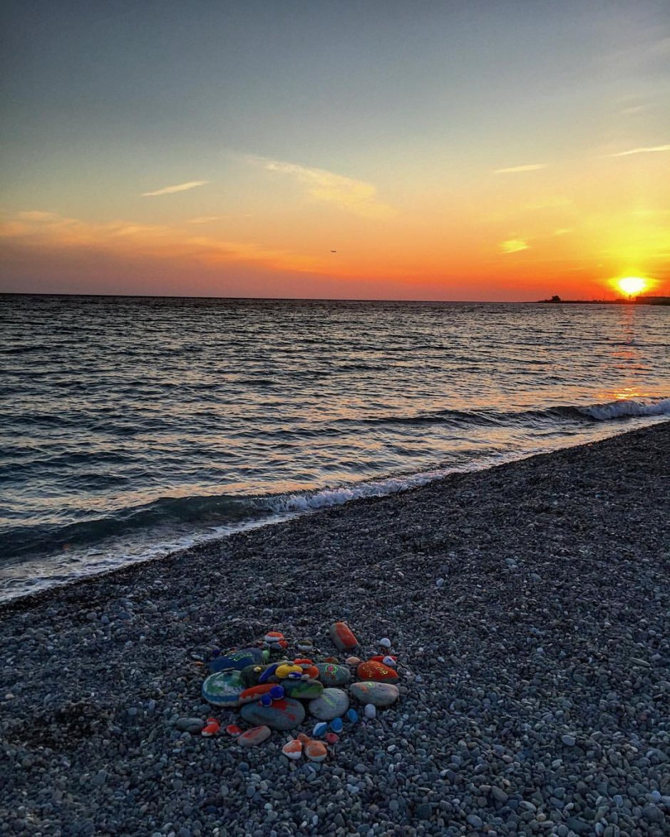 Галечный пляж Адлер