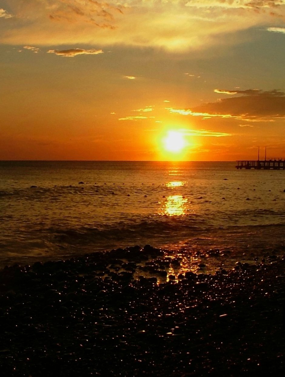 Море Лазаревское закат