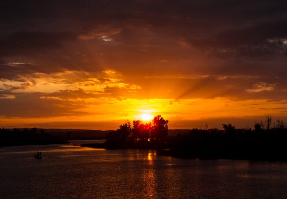 Закат над Волгой Тутаев левый берег