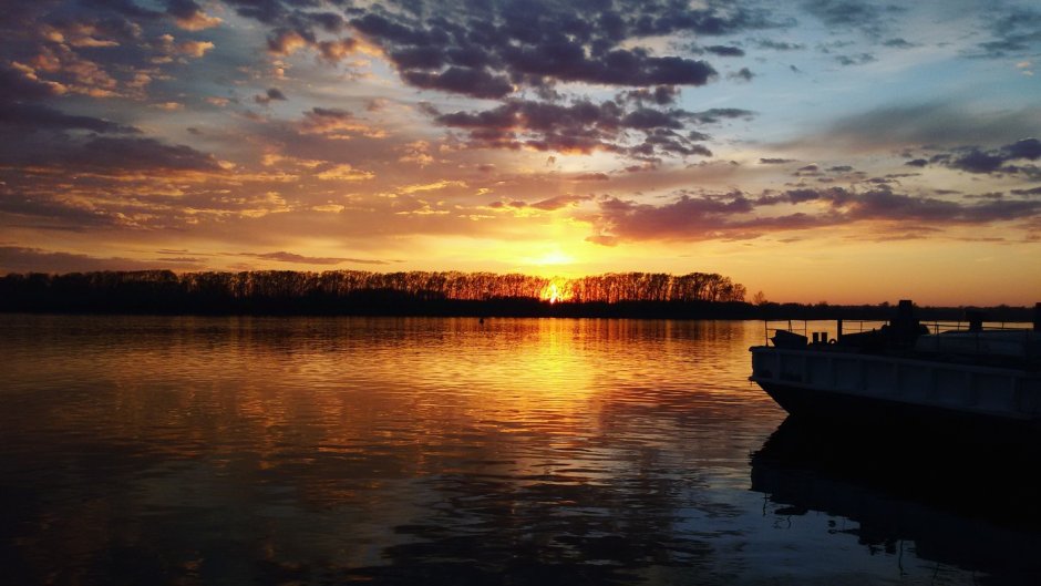 Река Волга Астрахань