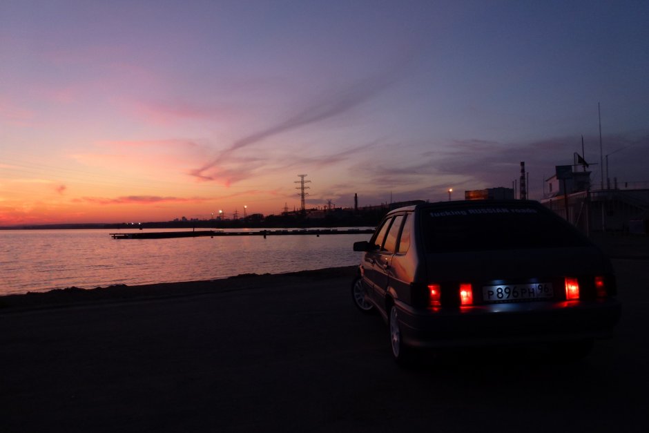 ВАЗ 2114 на рассвете