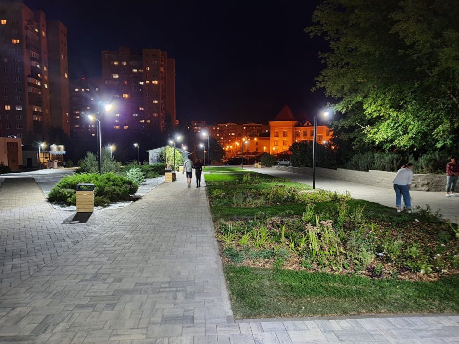 Сквер Аист старый Оскол