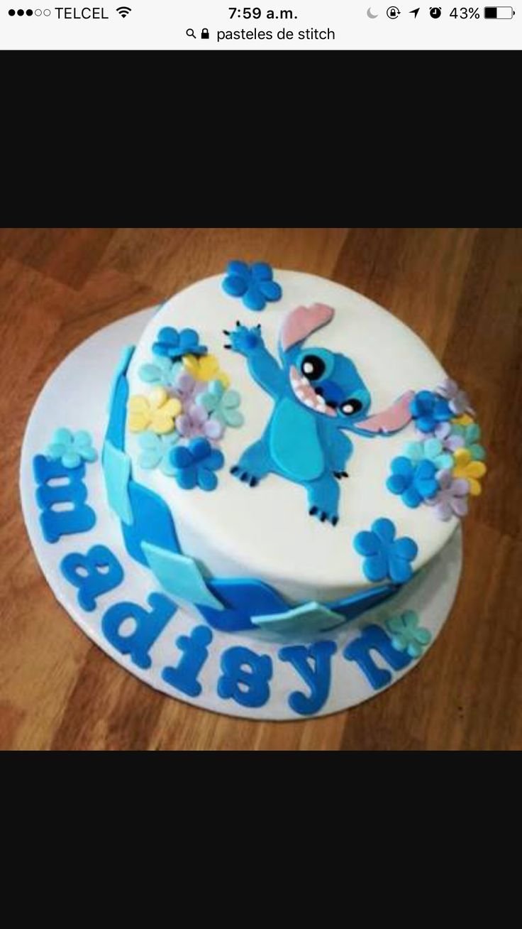 Торт украшенный стичем