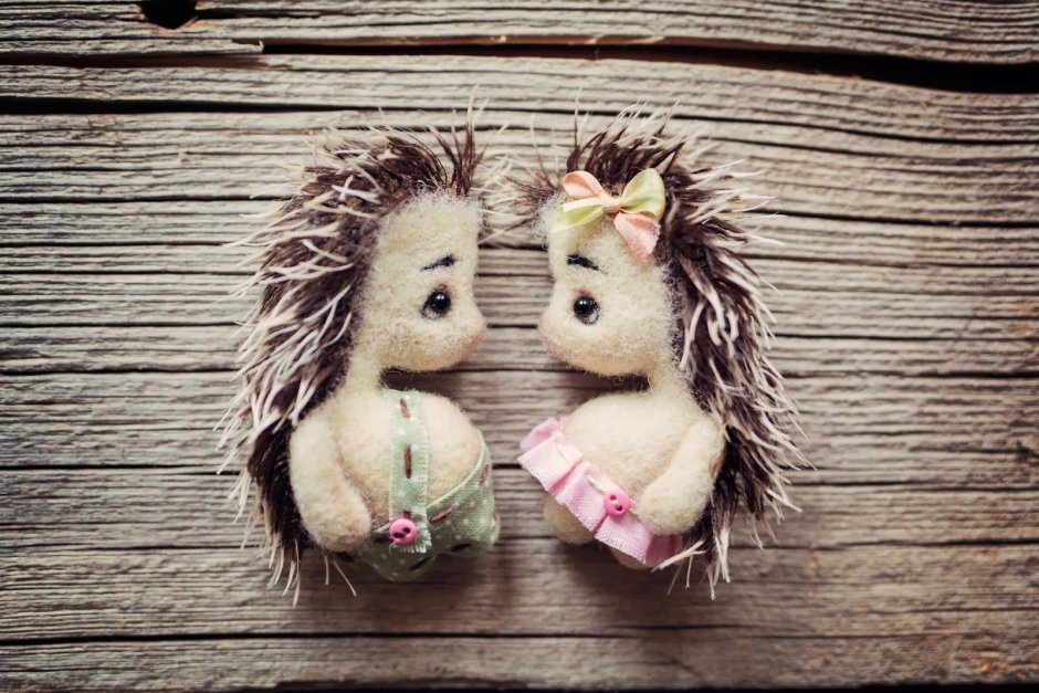 Ёжикую игрушка