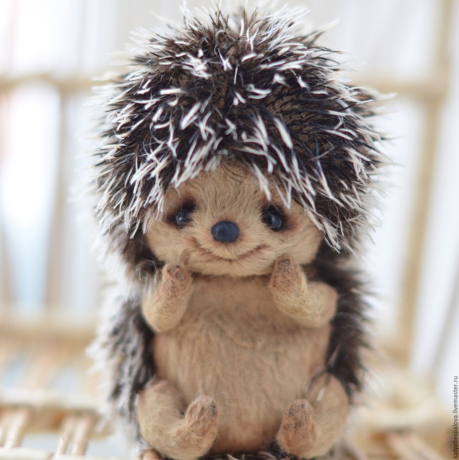 Игрушка ежиха