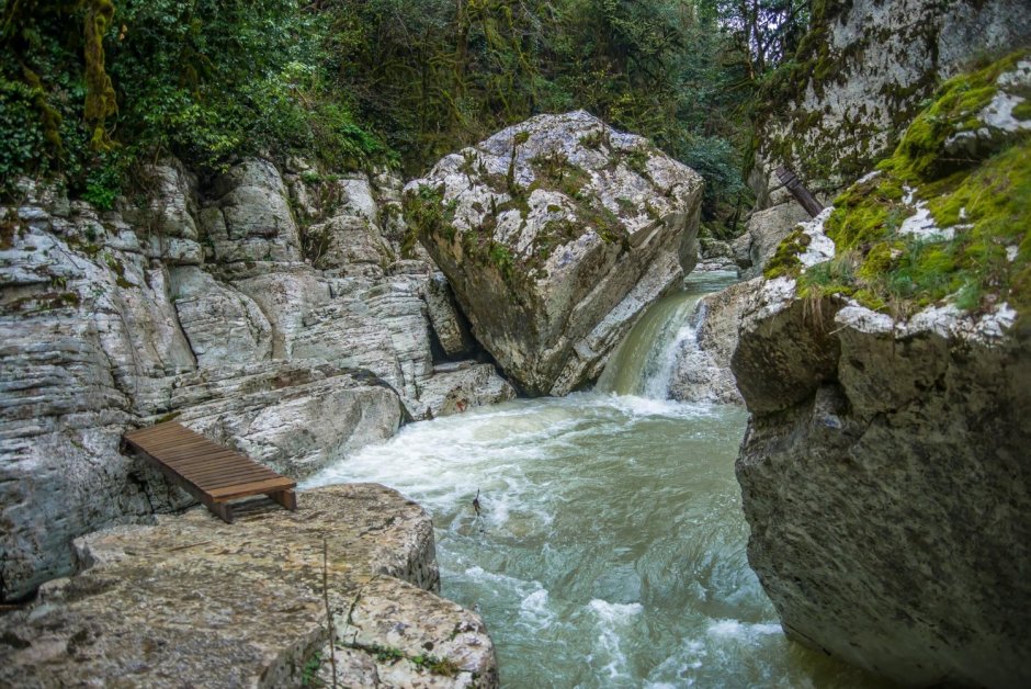 Каньон Навалищенское ущелье