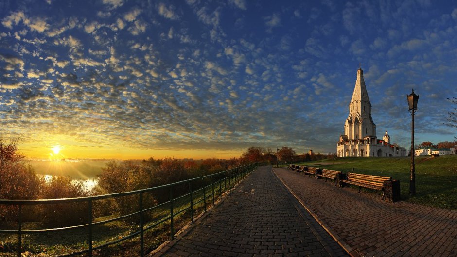 Парк Коломенское вечером