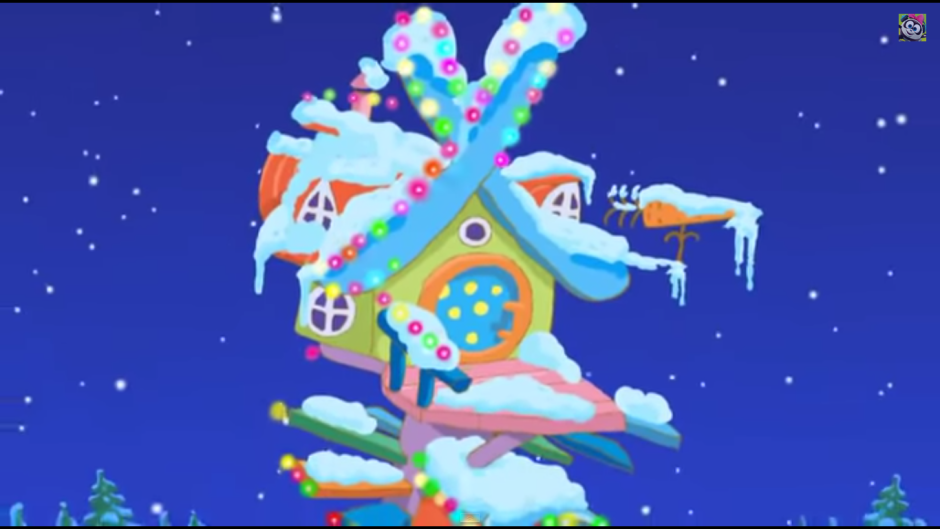 Домик смешариков новогодний