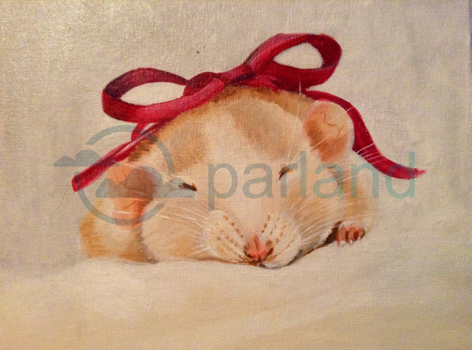 Сонный мышонок в колпаке