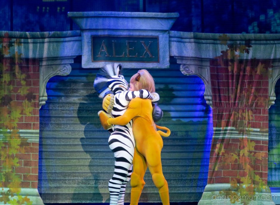 Мадагаскар 3 Джиа и Алекс