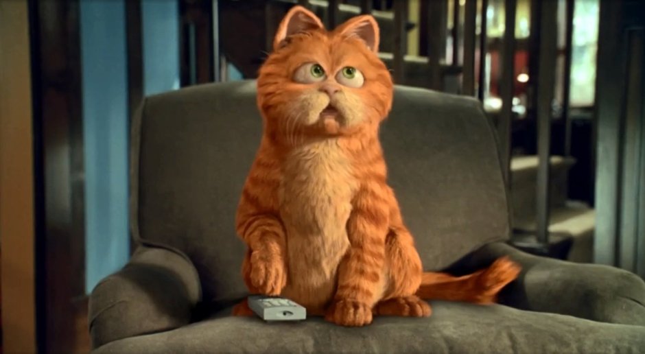Кот Гарфилд в кресле