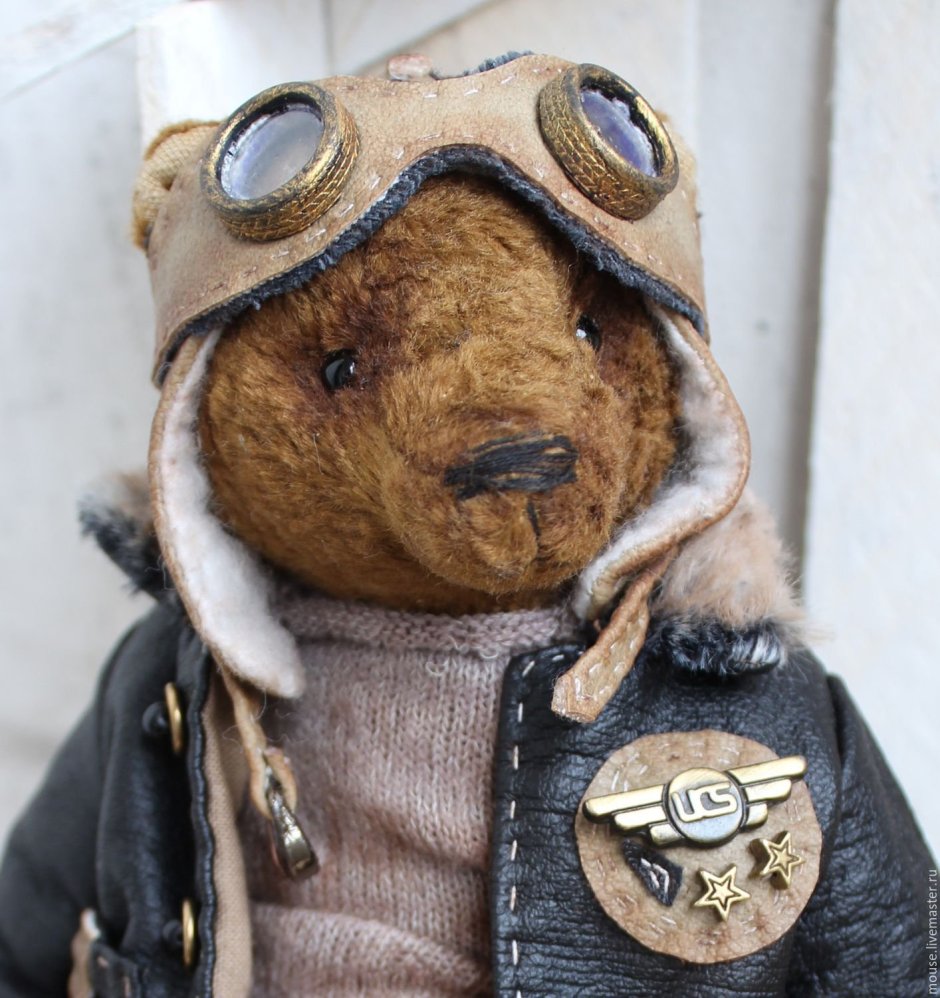 Игрушка медведь летчик